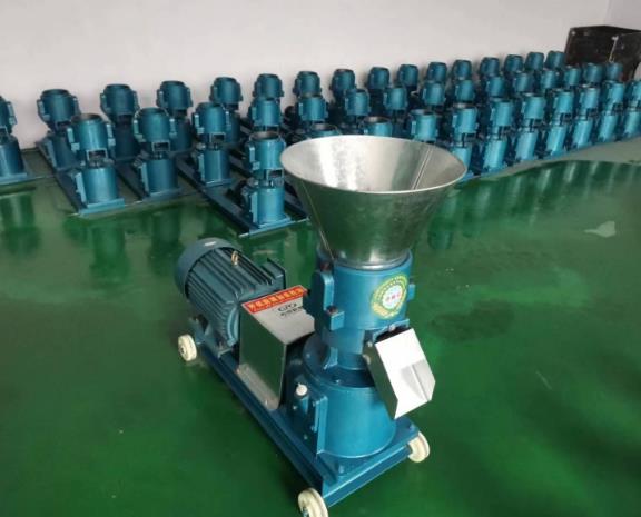 FEEDING PELLET MACHINE